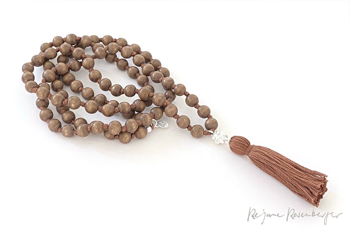 REJANE ROSENBERGER DESIGN Holzmala "Dia - Lotus" dyed cinnamon