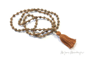 REJANE ROSENBERGER DESIGN ash wood mala "Dia" loosely knotted